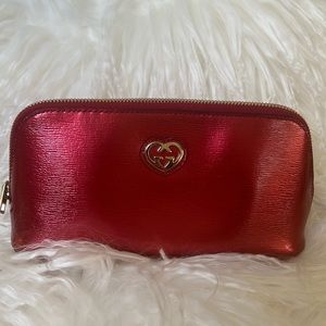 GUCCI RED SHINY VINTAGE CLUTCH A++ condition